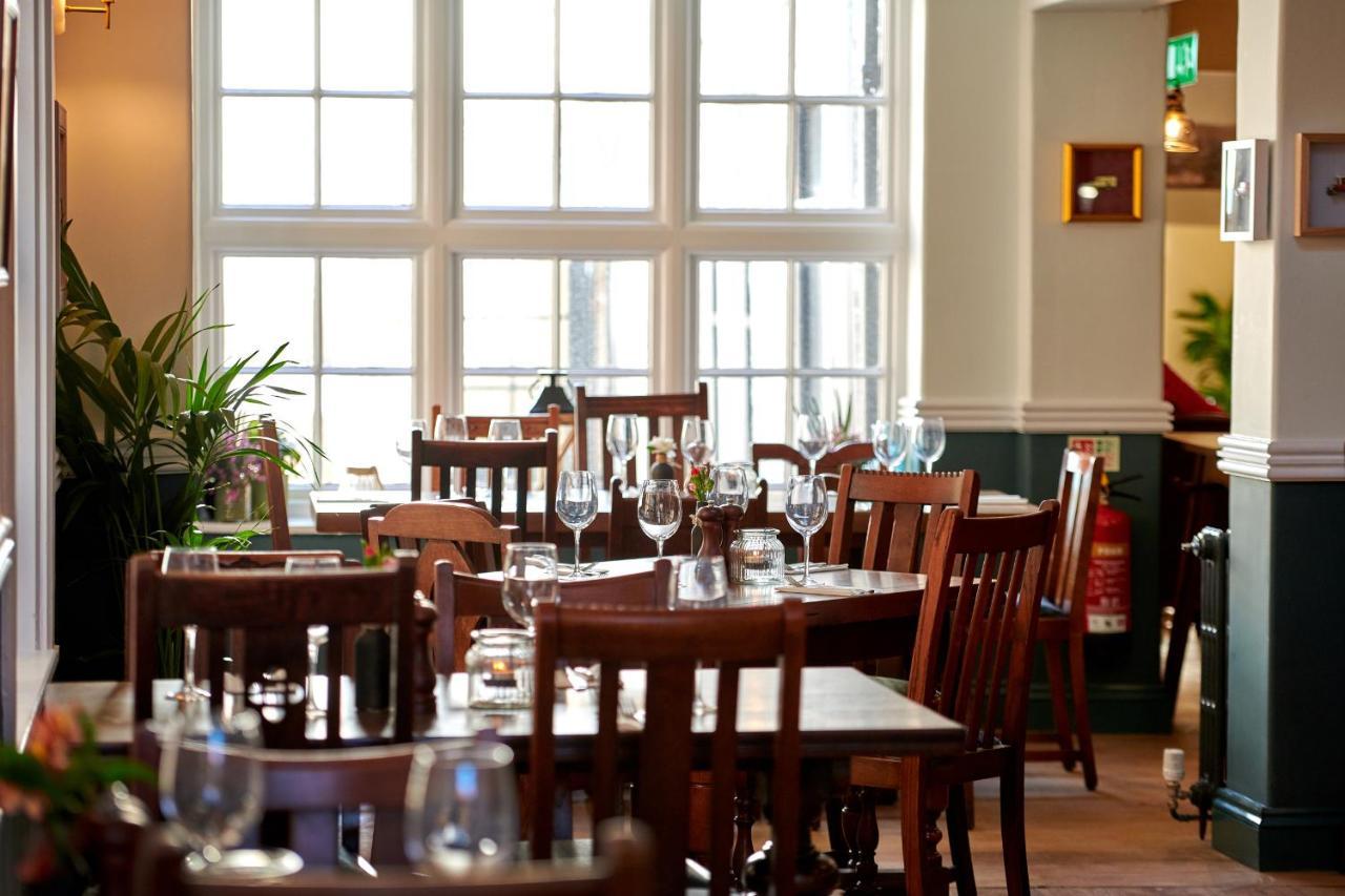 The Ship Hotel Parkgate  Exterior photo